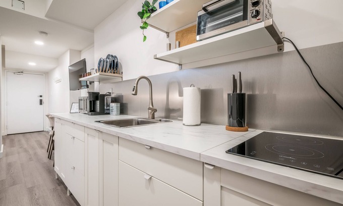 Bedford Apartamento | Spacious Newly Renovated 1 Bedroom Suite