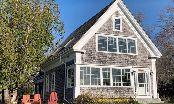 Surry Casa | Amplia casa recientemente renovada-Newbury Neck Rd Impresionantes vistas al mar
