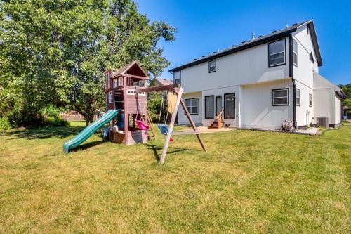 Olathe Casa | Spacious Olathe Home with Fireplace Near Parks!