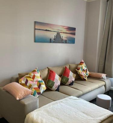Greenock Apartamento | Spacious one bedroom flat, entire property.