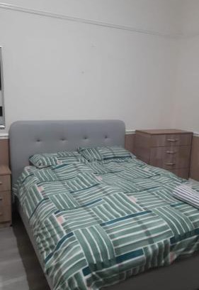 Walsall Apartamento | Spacious one bedroom flat w/parking