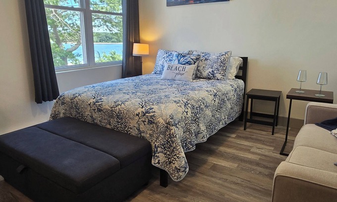 Onset Apartamento | Spacious Onset Beach Studio Amazing Ocean Views - Gateway to Cape Cod