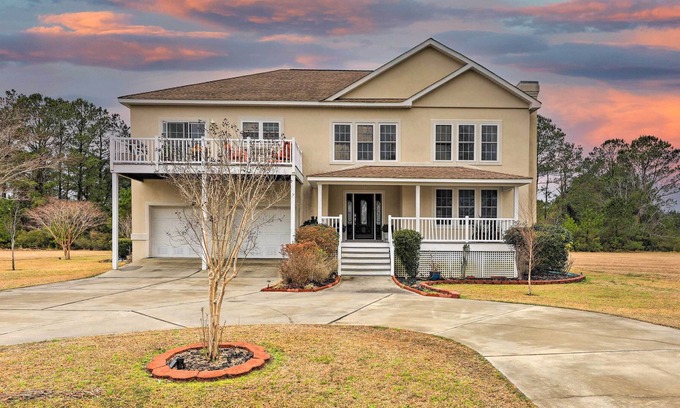 Oriental Casa | Spacious Oriental Home w/ Smith Creek Access!