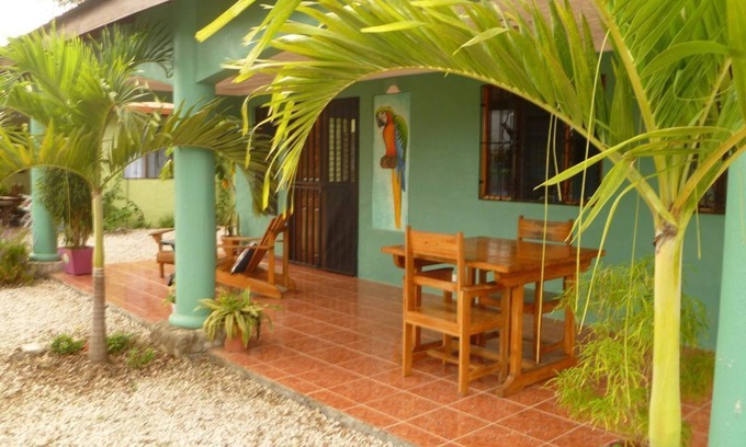 Sámara Casa | Spacious Patio & Garden, Steps to Samara Beach. Casa Cielo