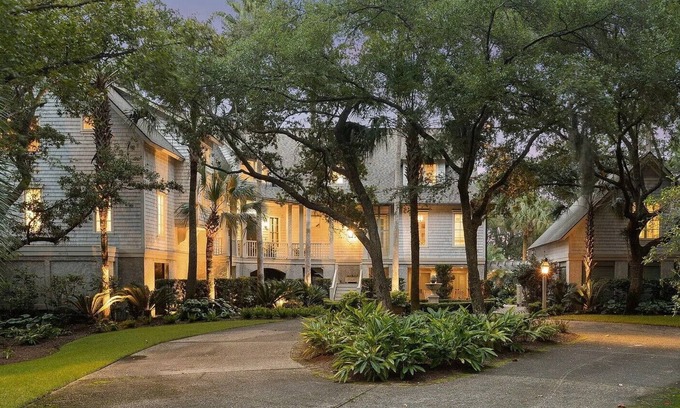 Seabrook Island Casa | Spacious Pet-friendly 6-bedroom home with amazing views/dock on Seabrook Island.