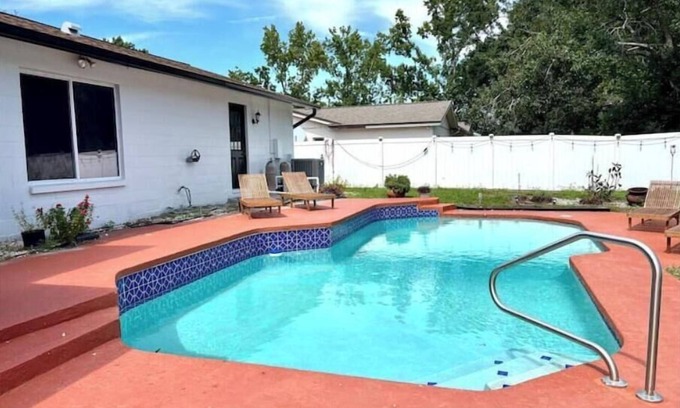 Greater Northdale Casa | Spacious Pool Home 4BD/3BA