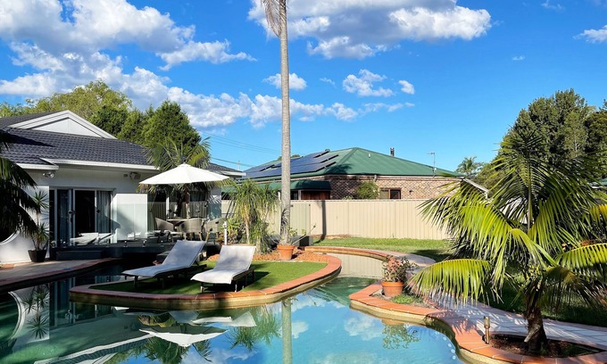 Salamander Bay Casa | Spacious Poolside Haven in Port Stephens