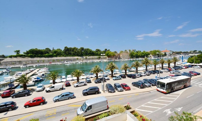 Zadar Apartamento | Spacious Premium Apt Lipotica with Oldtown view - Have a memorable holiday