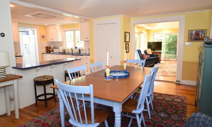 Northwest Harwich Cabaña | Espaciosa, privada Cottage Cape Cod