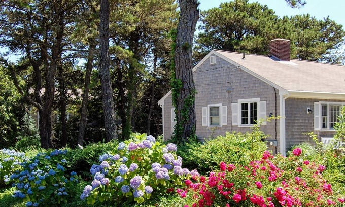 West Chatham Casa | Spacious, private cottage just a few minutes walk to Ridgevale Beach!