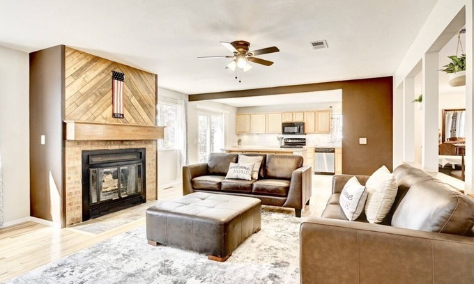 Aurora Casa | Spacious Private Retreat Near Cherry Creek Park!