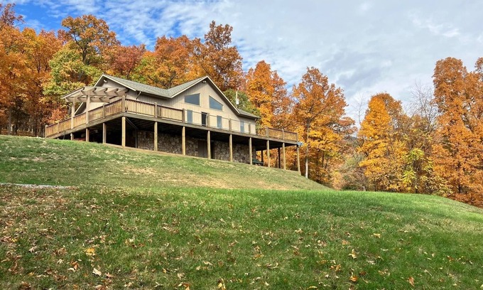 Luray Cabina | Amplio retiro privado con excelentes vistas de Page Valley y las montañas Blue Ridge