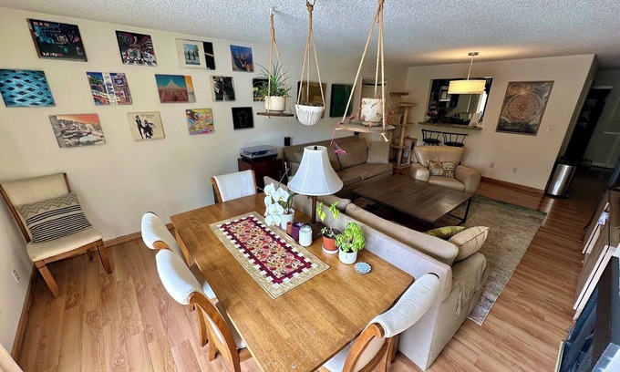 West Los Angeles Apartamento | Spacious Private Room and Bath - Sublet 2/1, West LA