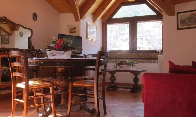 Molveno Apartamento | ÁTICO ESPACIOSO, TRANQUILO, BRILLANTE Y ESTRATÉGICO EN EL CENTRO. VISTA IMPRESIONANTE