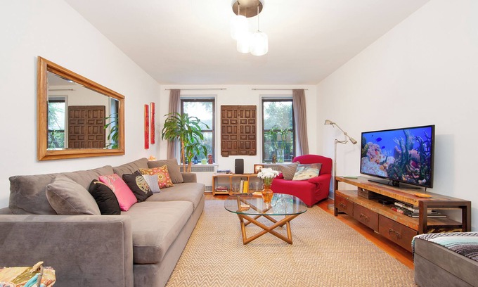 Meatpacking District Apartamento | Spacious & Quiet In Chelsea. New to VRBO & 5 star reviewed on all other sites.