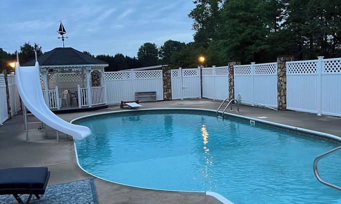 Catawba Casa | Spacious ranch-style home with tranquil pool and multiple entertainment areas