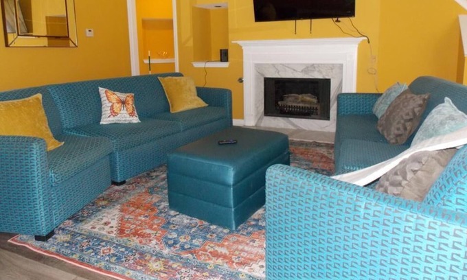 Southwind Casa | Spacious remodeled home in East Memphis
