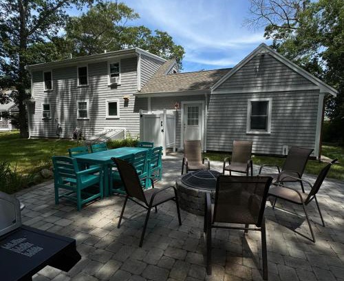 Sandwich Casa | SPACIOUS RENOVATED HOME in Historic Sandwich-MA CAPE COD