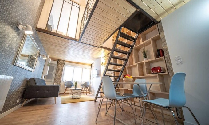 Voltaire - Saint Amour Apartamento | Spacious renovated loft - University - Guillotière