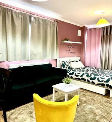 Battersea Casa | Spacious room near the center