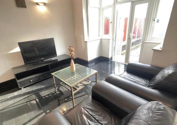Lea Bridge Casa | Spacious room with Garden