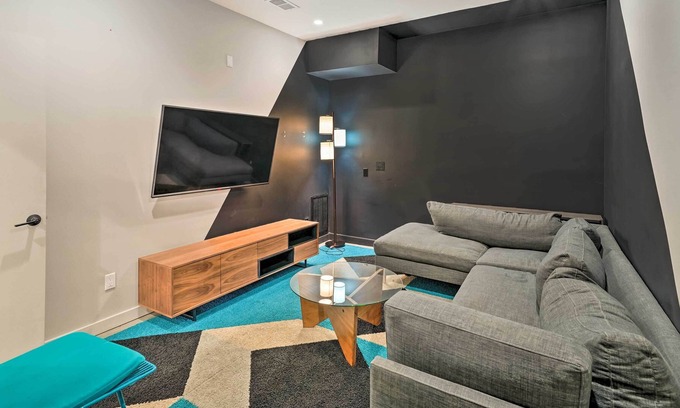 South of Market Apartamento | Spacious San Francisco Apt: Balcony w/ Grill!
