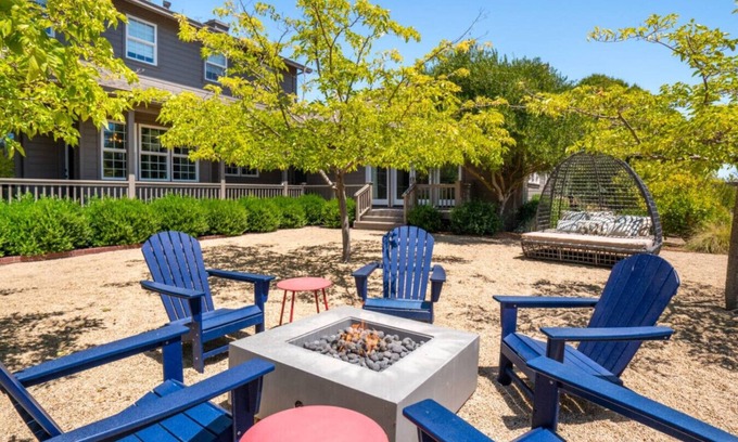 Santa Rosa Apartamento | Spacious Santa Rosa Retreat - Outdoor Kitchen, Pool, Spa