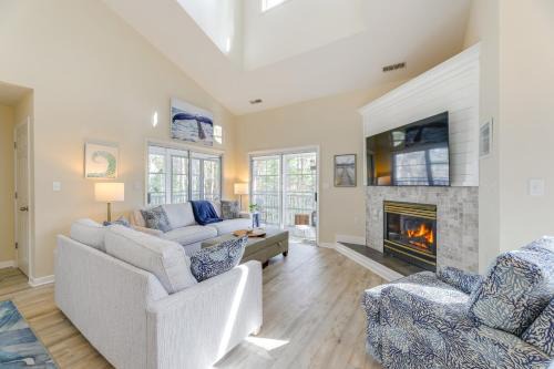 Bethany Beach Apartamento | Spacious Sea Colony Condo with Pool Access!