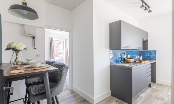 Wolverton Apartamento | Moderno-Estudio-Baño con ducha