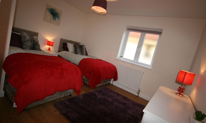 Aylesbury Apartamento | AMPLIO APARTAMENTO CON SERVICIO 2 DORMITORIOS Y 2 BAÑOS EN EL CORAZÓN DE AYLESBURY.