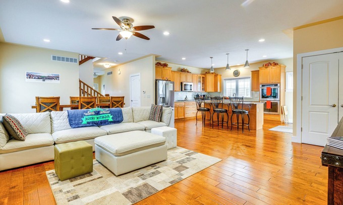 Northeast South Bend Casa | Spacious South Bend Home - Walk to Notre Dame!