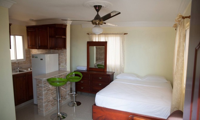 Corales del Sur Apartamento | Estudio Superior con zona de cocina - Wi-Fi premium gratuito