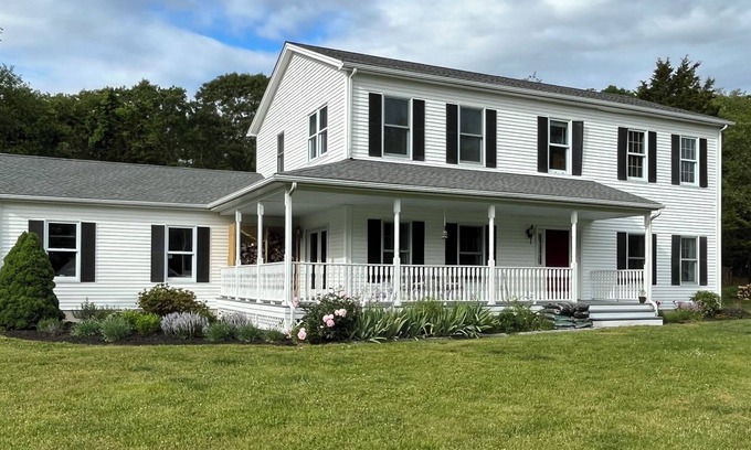 Pawcatuck Casa | Spacious Stonington Coastal Retreat in between Mystic and Westerly/Watch Hill!