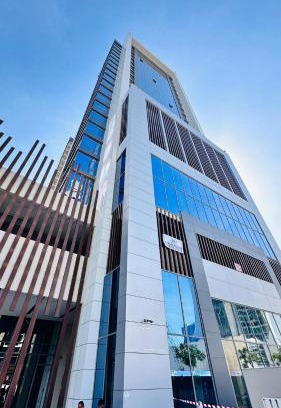 Business Bay Casa | Spacious Studio Apartment Canal View Business Bay by Belvilla