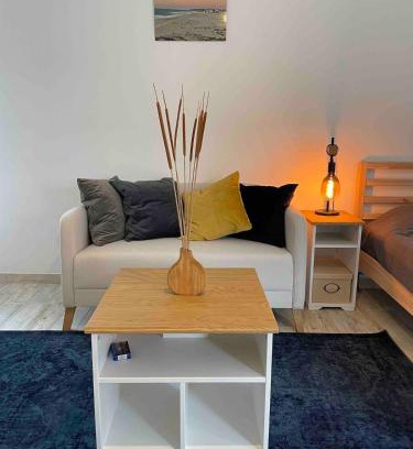 Atalaia Apartamento | Spacious Studio in Sunny Villa Minutes to Beach