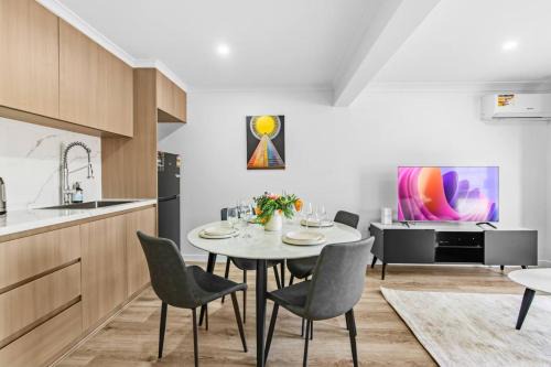 Sunnybank Casa | Spacious Studio Twin Q Beds Sleep 4 Budget Friendly