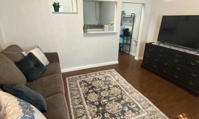 Los Angeles Apartamento | Spacious Studio with high ceilings
