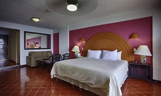 Zona sur Hotel | Spacious Studio with Panoramic Ocean Views | Private Beach Access