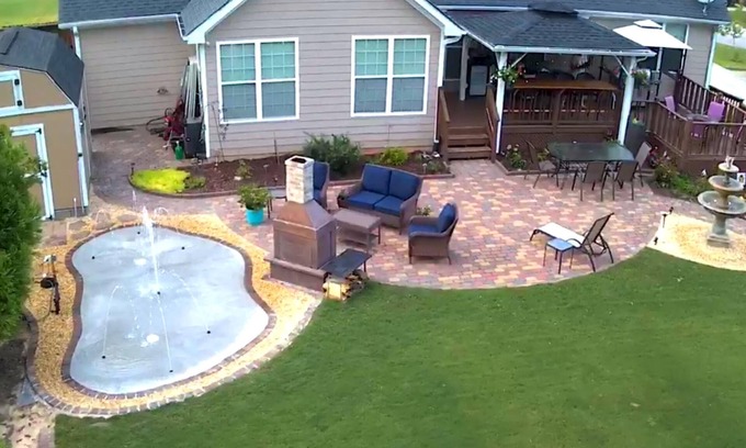 Athens Casa | Spacious suite with fenced back yard, deck, gas grill, fireplaces and splash pad