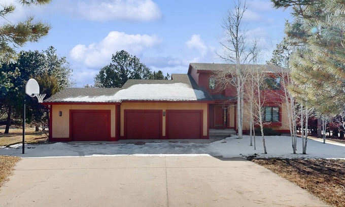 Monument Casa | Spacious & sunlit mountain retreat with patio, fireplace & great nature views