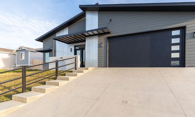 Rapid City Casa | Black Hills Modern 50s