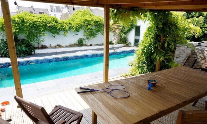 Plymouth Casa | Spacious Town House with Swimming Pool