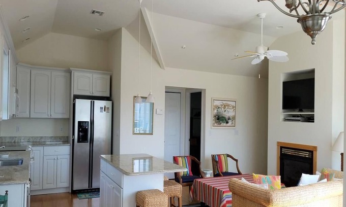North Beach Condominio | spacious townhouse with elevator in North Beach