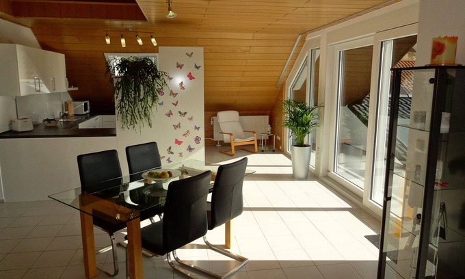 Sommerhausen Apartamento | Spacious vacation apartment "Main Sommerblick" - magnificent view over the Main valley