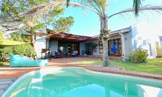 Blouberg Rise Casa | Spacious vacation home ideal for families, small groups or water sports enthusiasts.