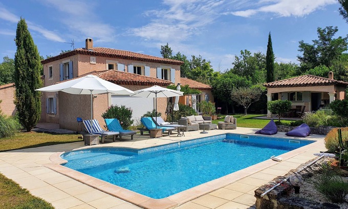 Forcalqueiret Villa | Amplia villa cómodas 200 m2 con piscina