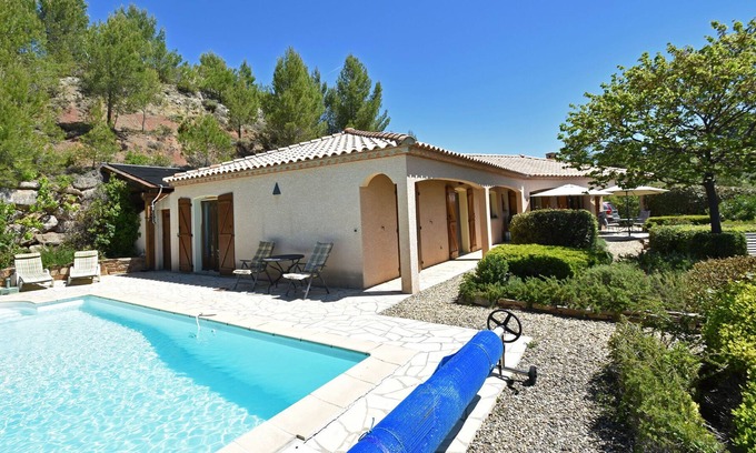Beaufort Villa | Espaciosa villa en Beaufort con piscina