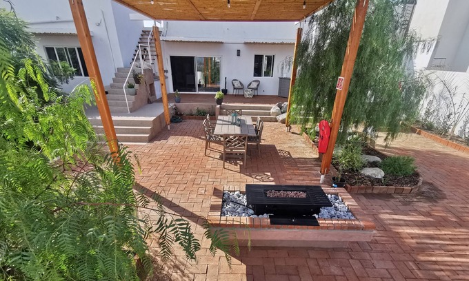 Maestros Casa | Spacious villa with beautiful courtyard