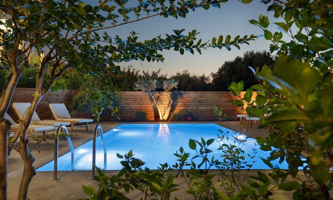 Xiro Chorio Villa | ¡Amplia villa con total privacidad junto a la ciudad y la playa de arena de Rethymno!