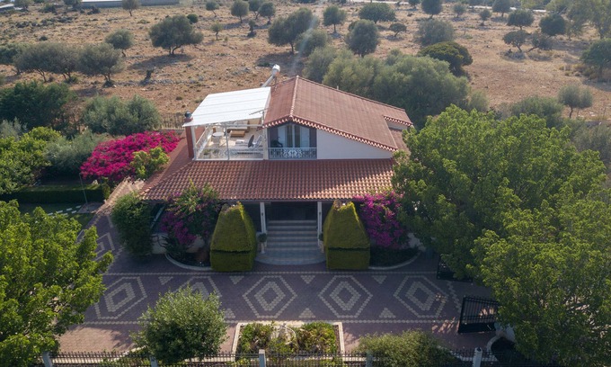 Nafplio Villa | Luxurius y Villa confortable con piscina privada climatizada